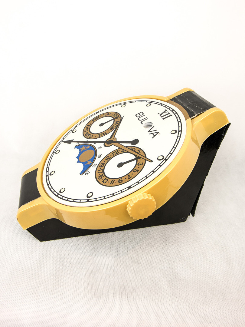 Bulova CALENDAR WITH MOON PHASE presentation display advertising for retailers