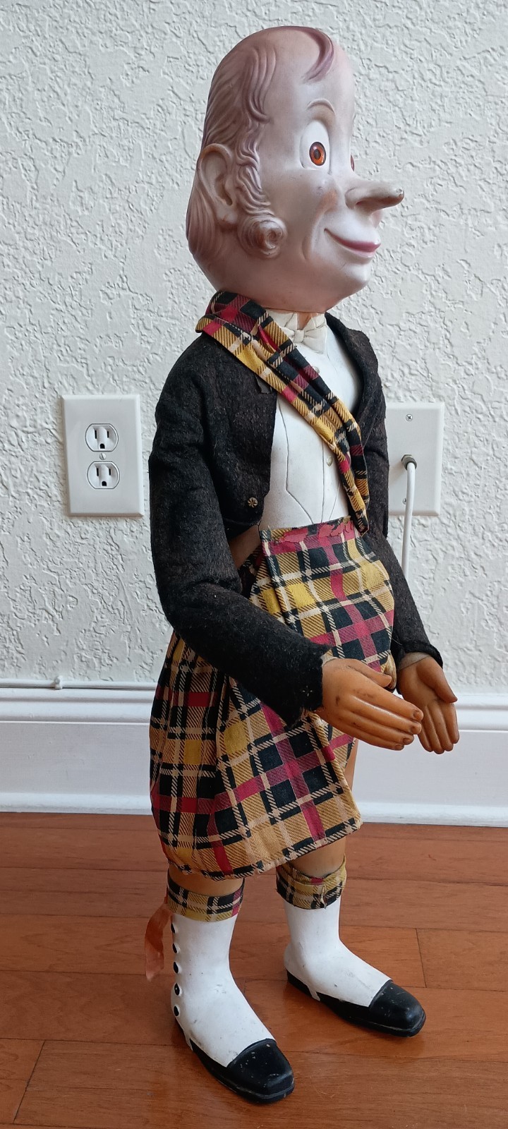 Vintage 1950s Old Smuggler Scotch Whisky MR FERGUS Figure Store Display 27”