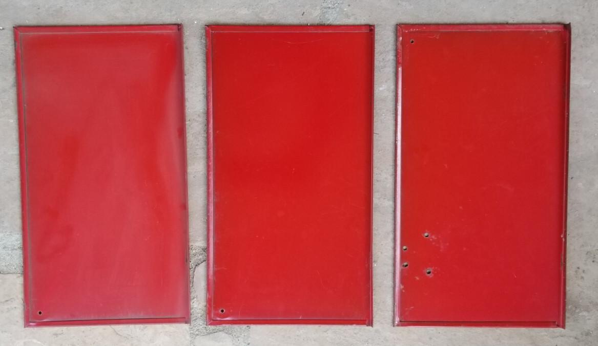 Vintage Red Lance Metal Display Case w 3 Shelves