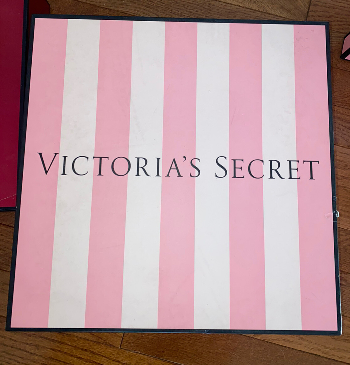 VICTORIA’S SECRET BOXES DISPLAY PROPS BOXES #1
