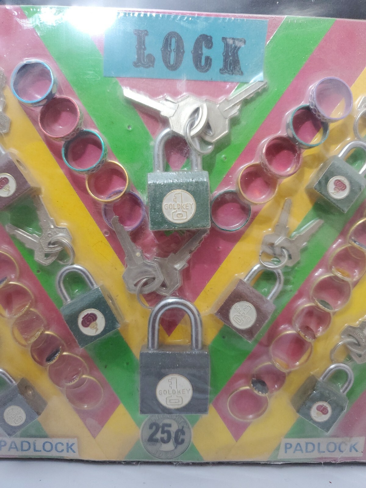 Vintage Gold Key Locks & Rings Store Display RARE NEW