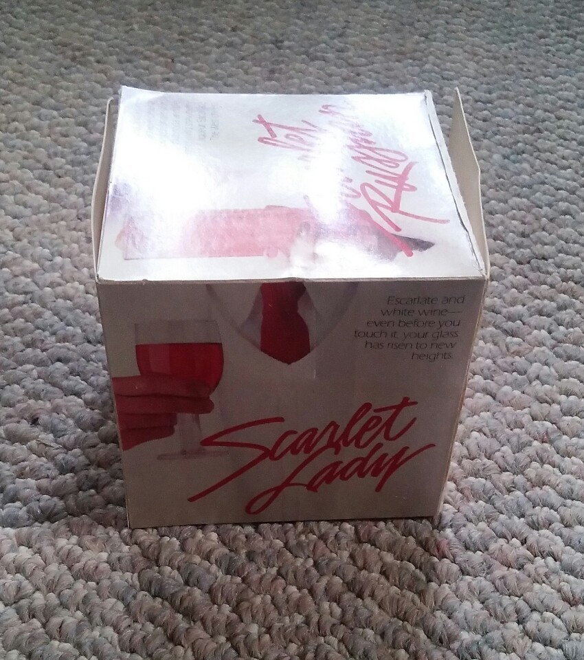 001 VTG Rare 1985 Escarlate Scarlet Liquor Cardboard Table Stand Up Unused NOS