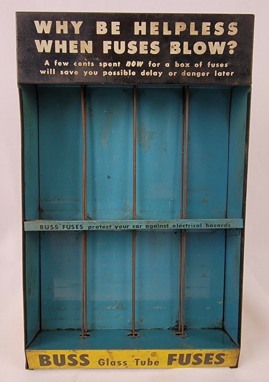 MID-20THC VINTAGE BUSS FUSES AUTO LITHO’D TIN STORE DISPLAY SIGN A13