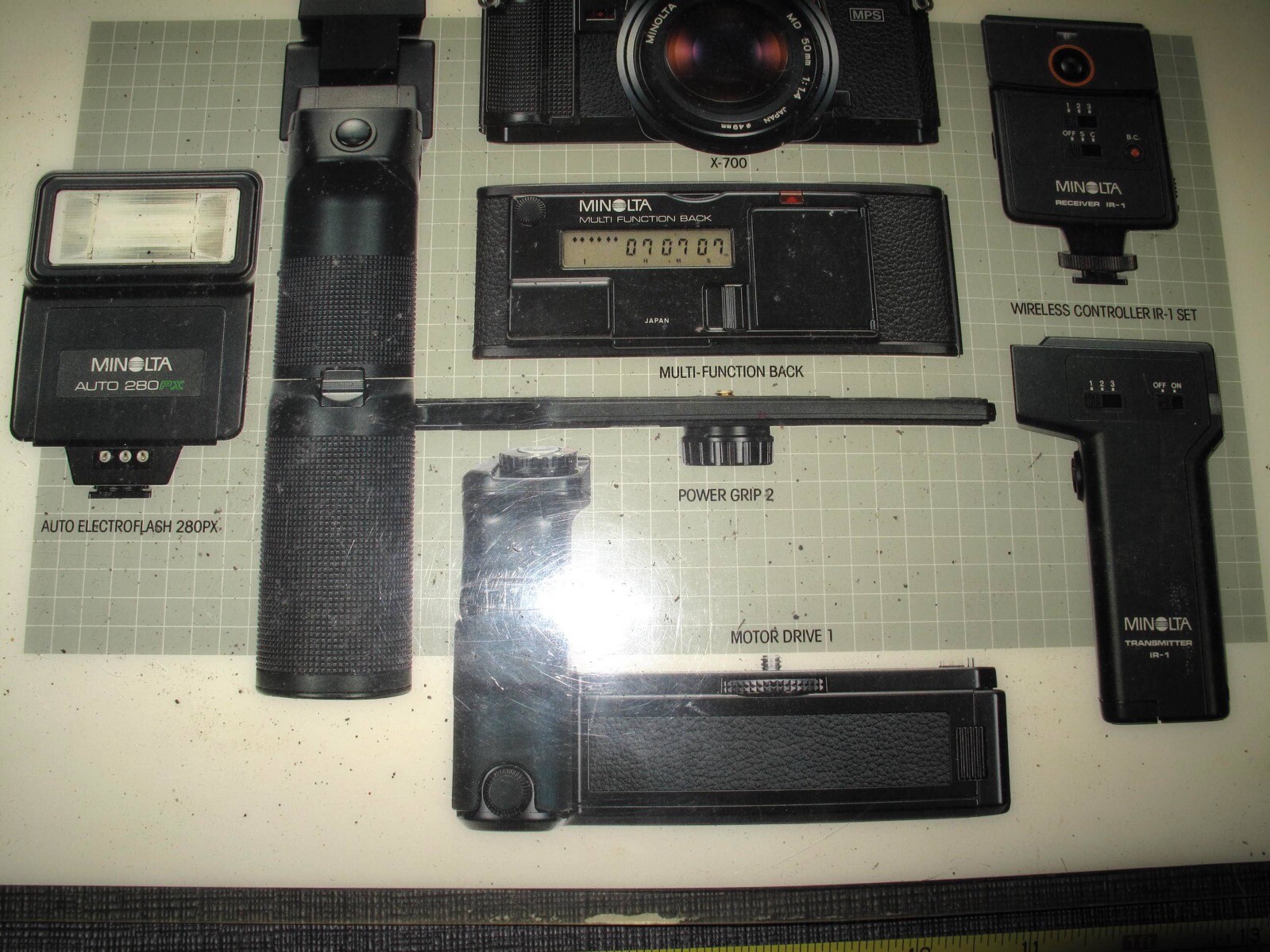 *WOW* MINOLTA X-700 SYSTEM PHOTO/CAMERA STORE ADVERTISING COUNTER MAT