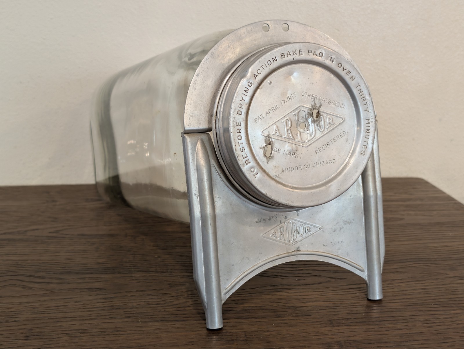 RARE Antique General Store ARIDOR Rounded Bottom Glass Candy Jar w/ Lid & Stand