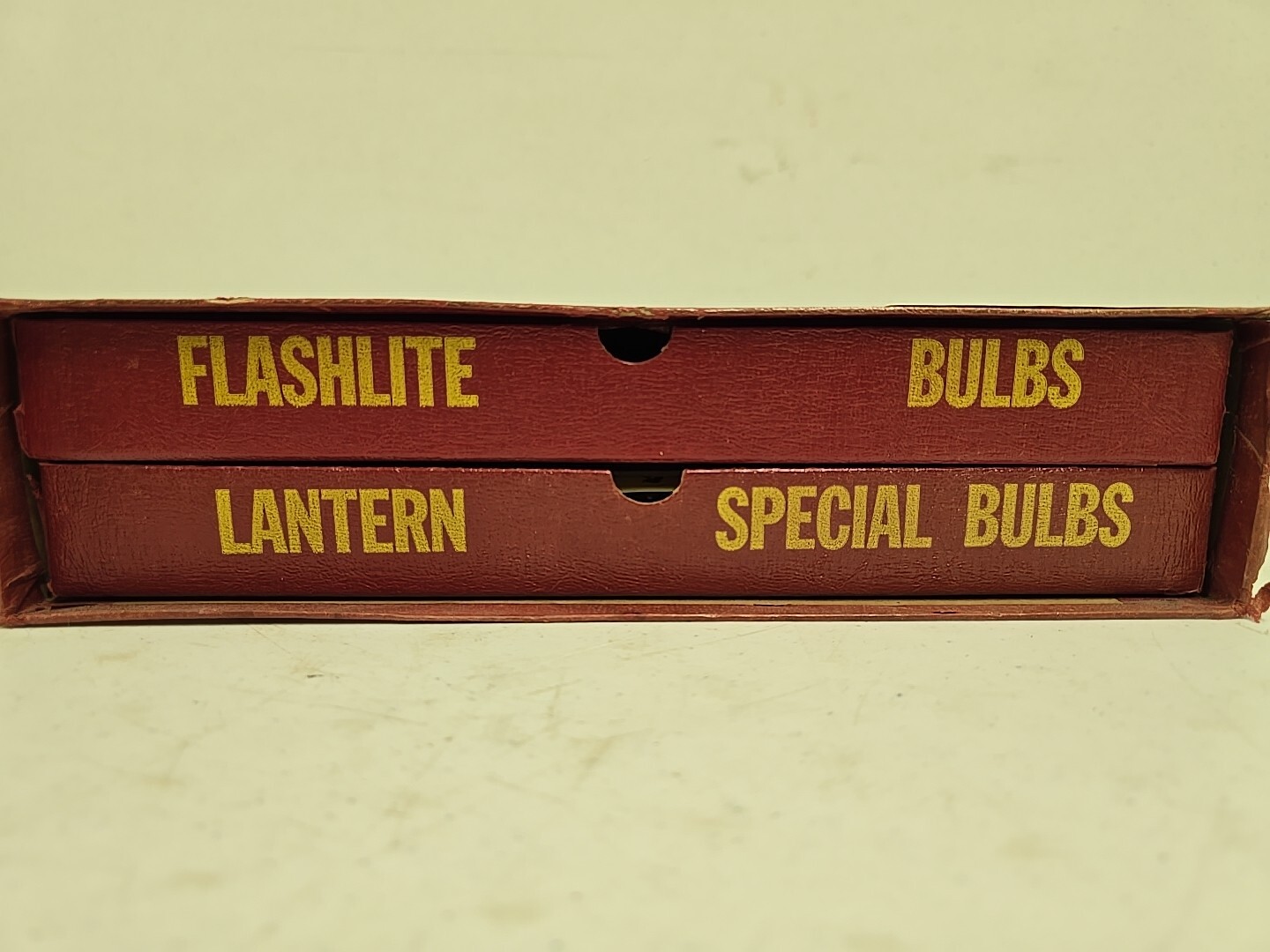 Vintage Serv-a-lite Moline IL Flashlight Bulb Merchandiser No. 300 Store Display