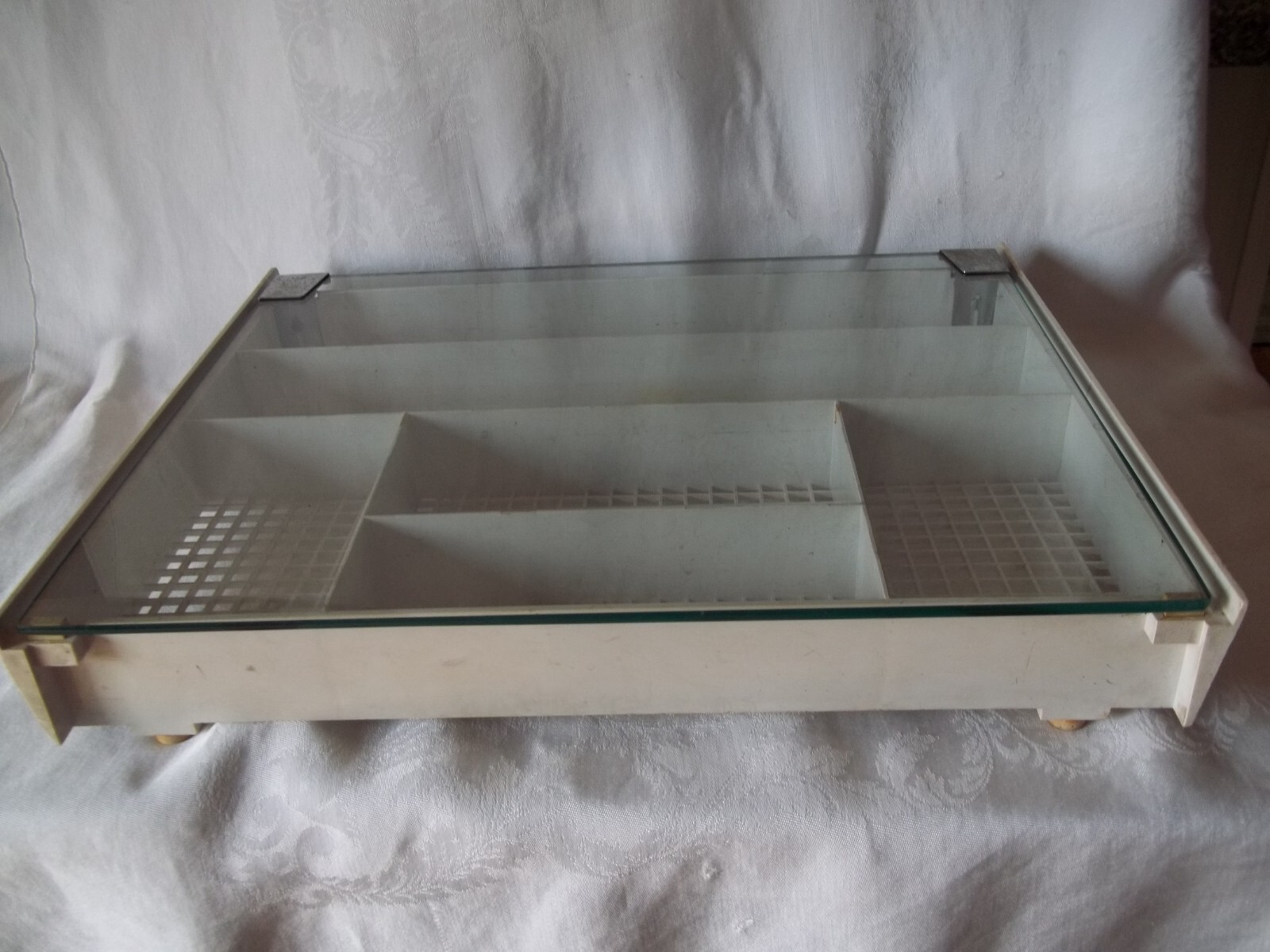 Vintage GILLETTE STORE COUNTERTOP RAZOR DISPLAY CASE With Glass Top 2.5”x14x17”