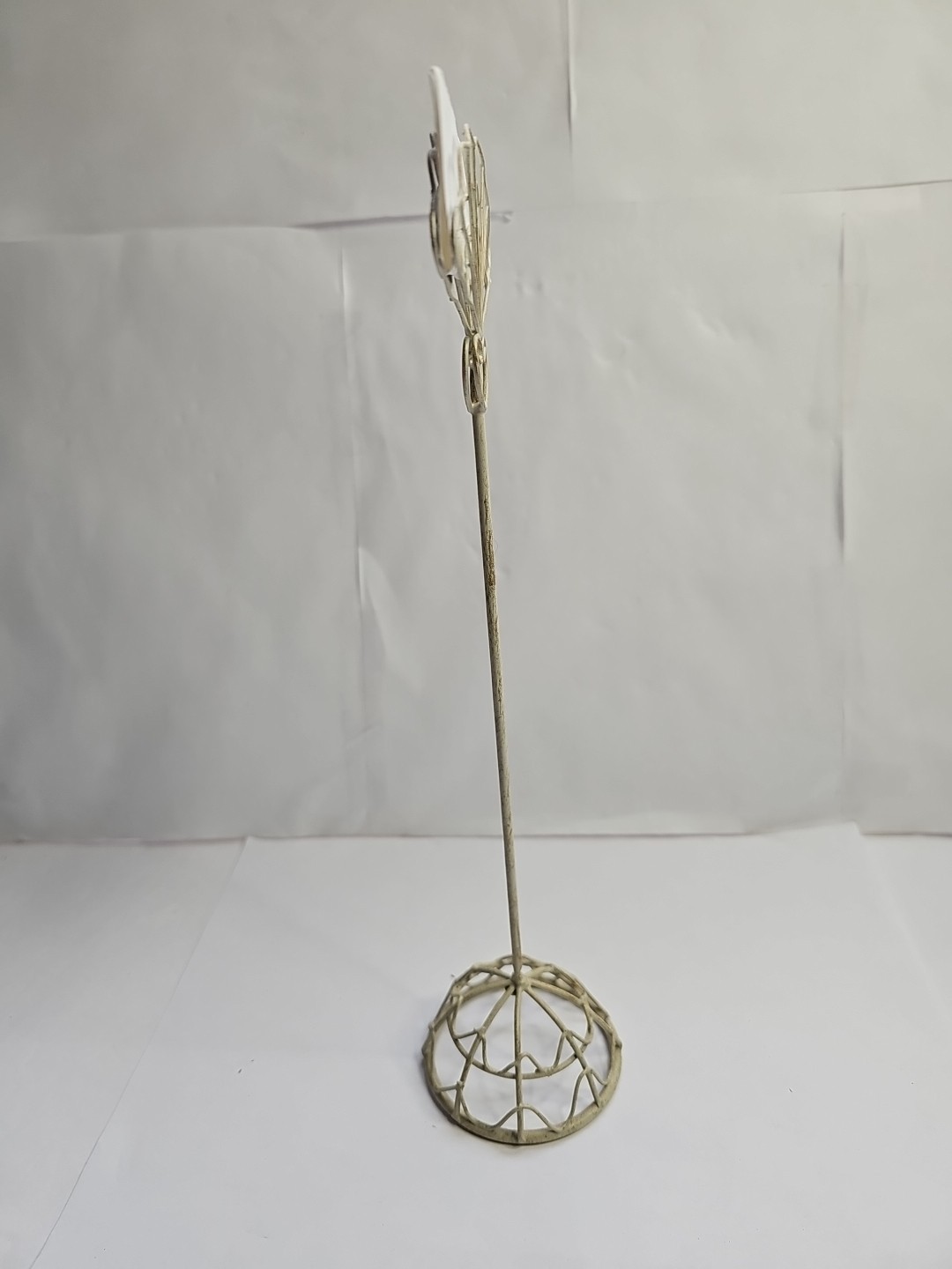 Wired Note Sign Display Stand 11″ Tall Beige Fan Shape Top