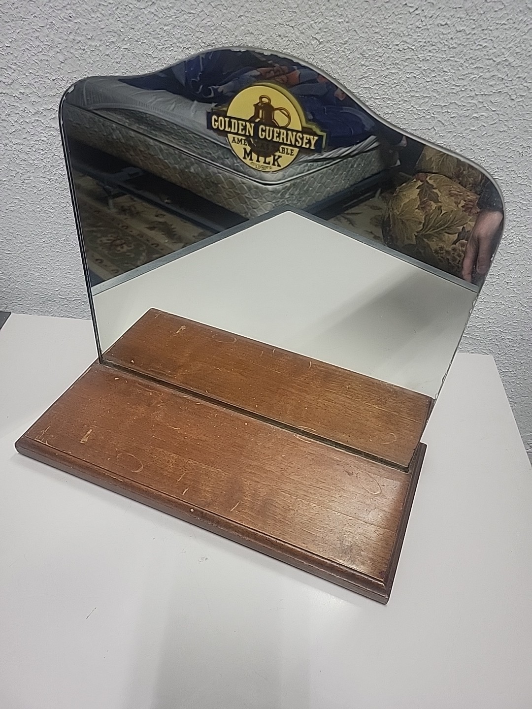 Vtg GOLDEN GURNSEY American Table MILK MCM Advertising Mirror Display Stand