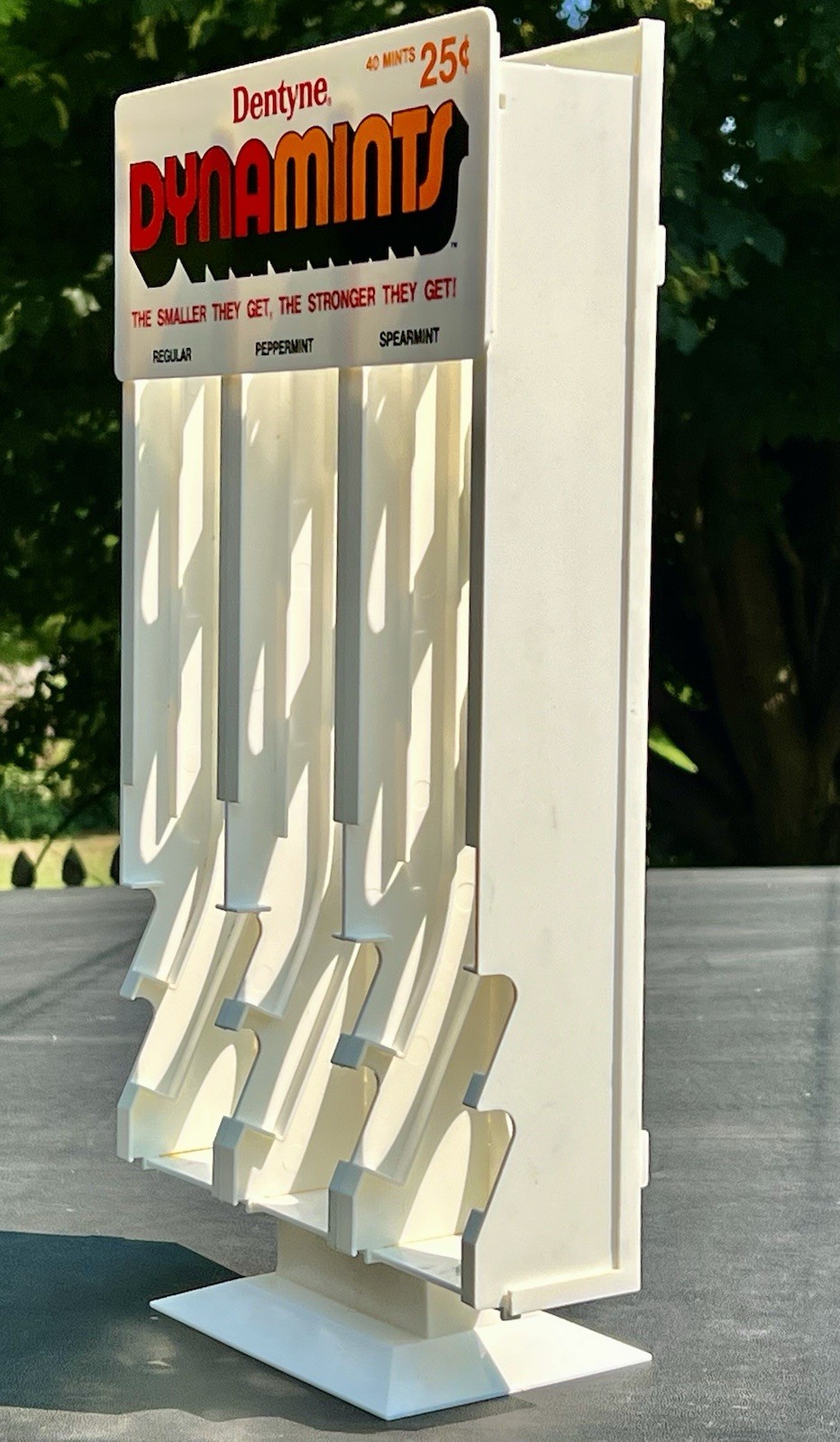 VINTAGE NIB NOS DENTYNE DYNAMINTS STORE COUNTER DISPLAY DISPENSER 10×17 SIGN