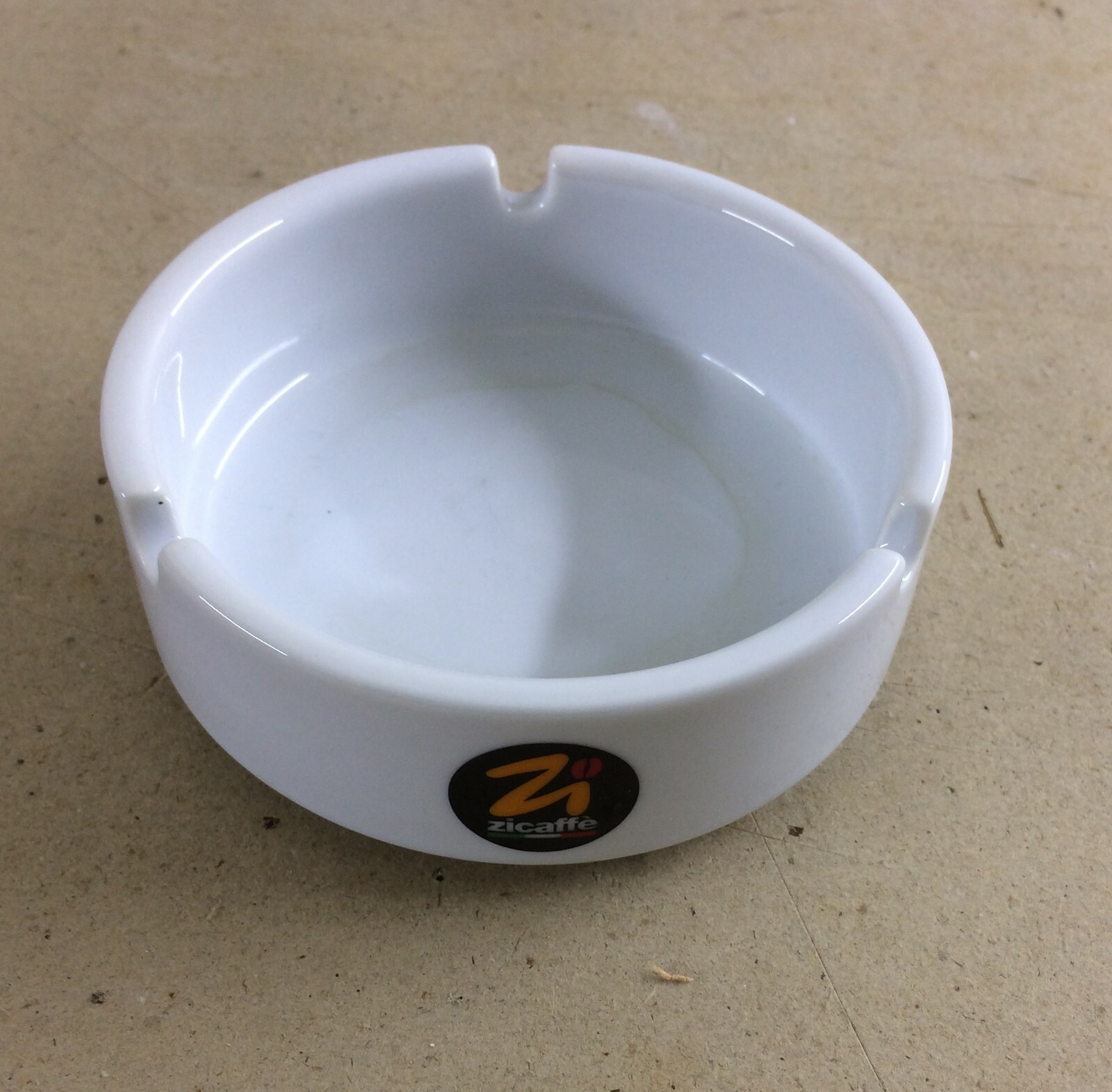 BAR-CAFETERIA-COFFEE-ZICAFFE-ADVERTISING ASHTRAY-COLLECTIBLE-CERAMIC