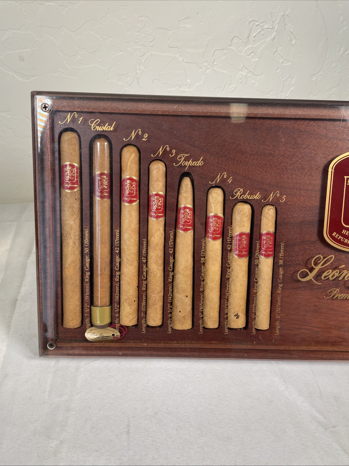 Vintage LEON JIMENES Cigar Wood & Acrylic Sales Store Display Dominican Repub.