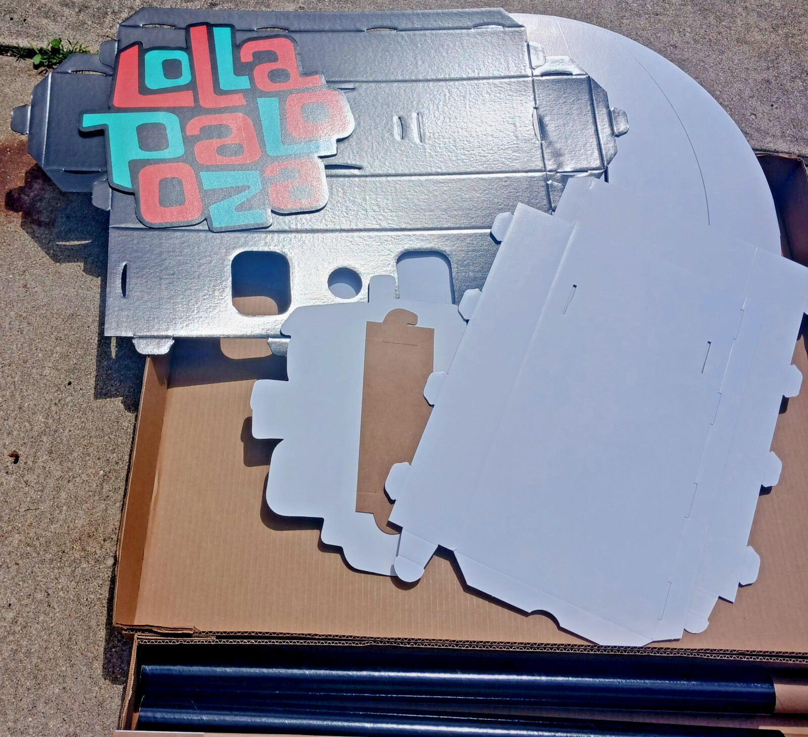 LOLLAPALOOZA- “Kim Crawford Wine- Standing Store Display/Pole Topper”- NIOB