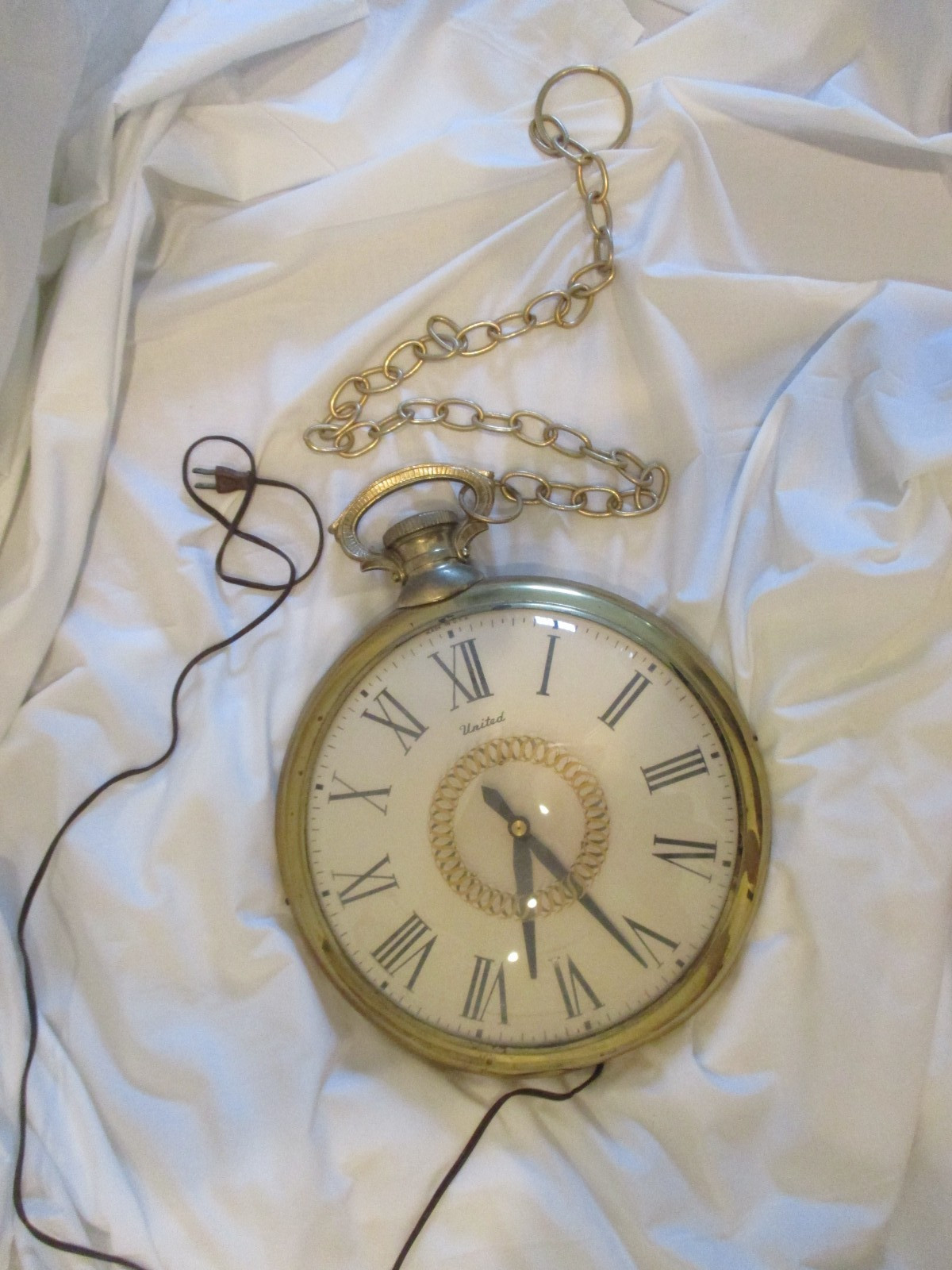 United Pocket Watch Advertising Store Display Motion Hanging Clock Works!