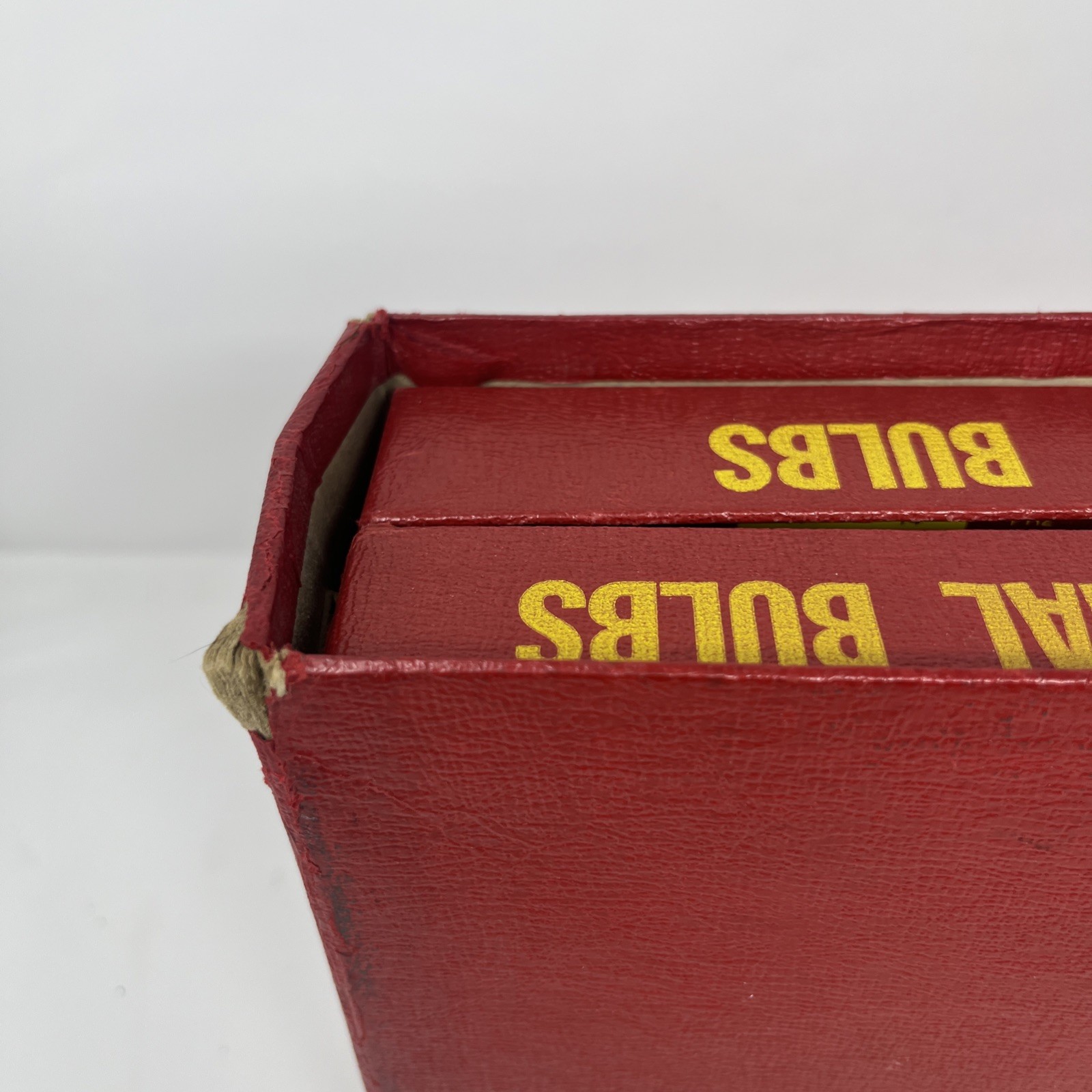 Vintage SERV-A-LITE Flashlite Bulb Merchandiser No. 300 – with Bulbs Display