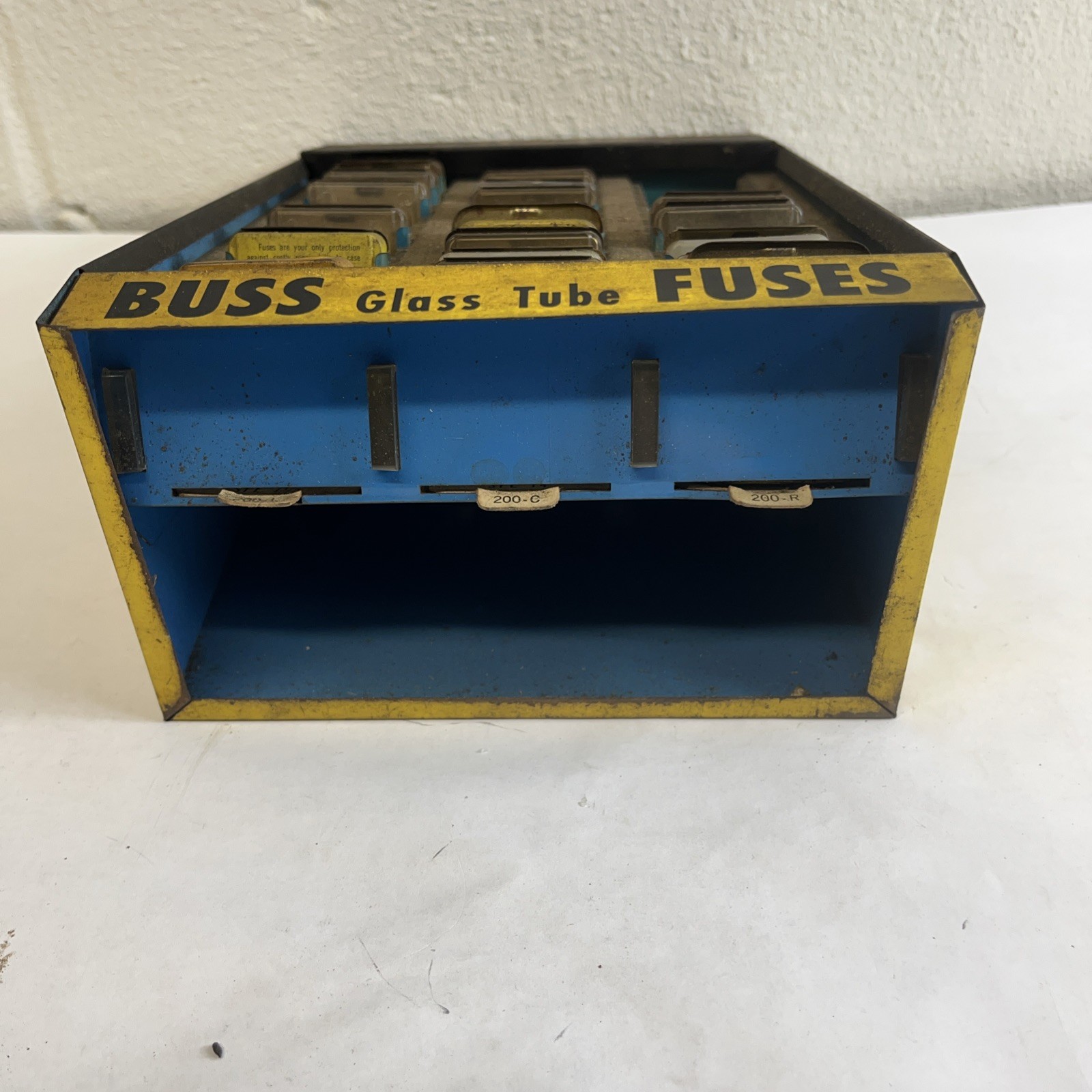 Vintage Buss Fuse Glass Tube Display Rack With A Lot Of Fuses Original No Rust