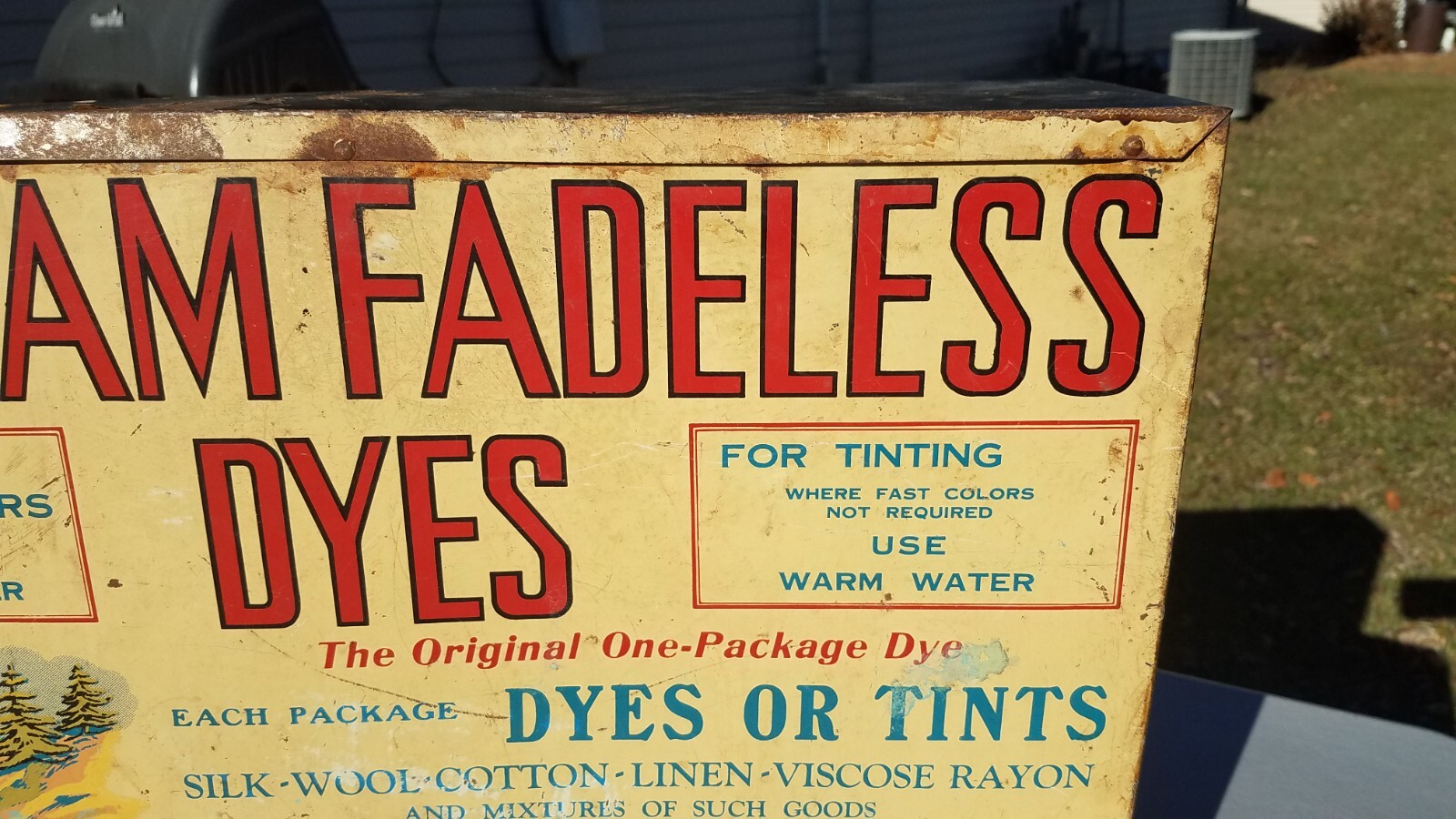 Vtg Putnam Fadeless DyesTin Metal Counter Store Display Advertising Cabinet
