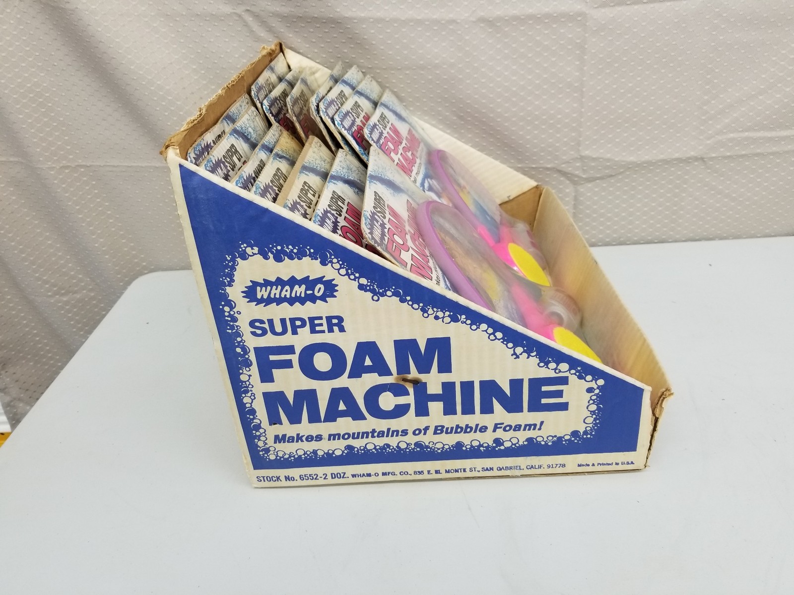 VTG 1969 Wham-O Super Foam Machine Counter Display W/14 Sealed Packs Shelf UP 5