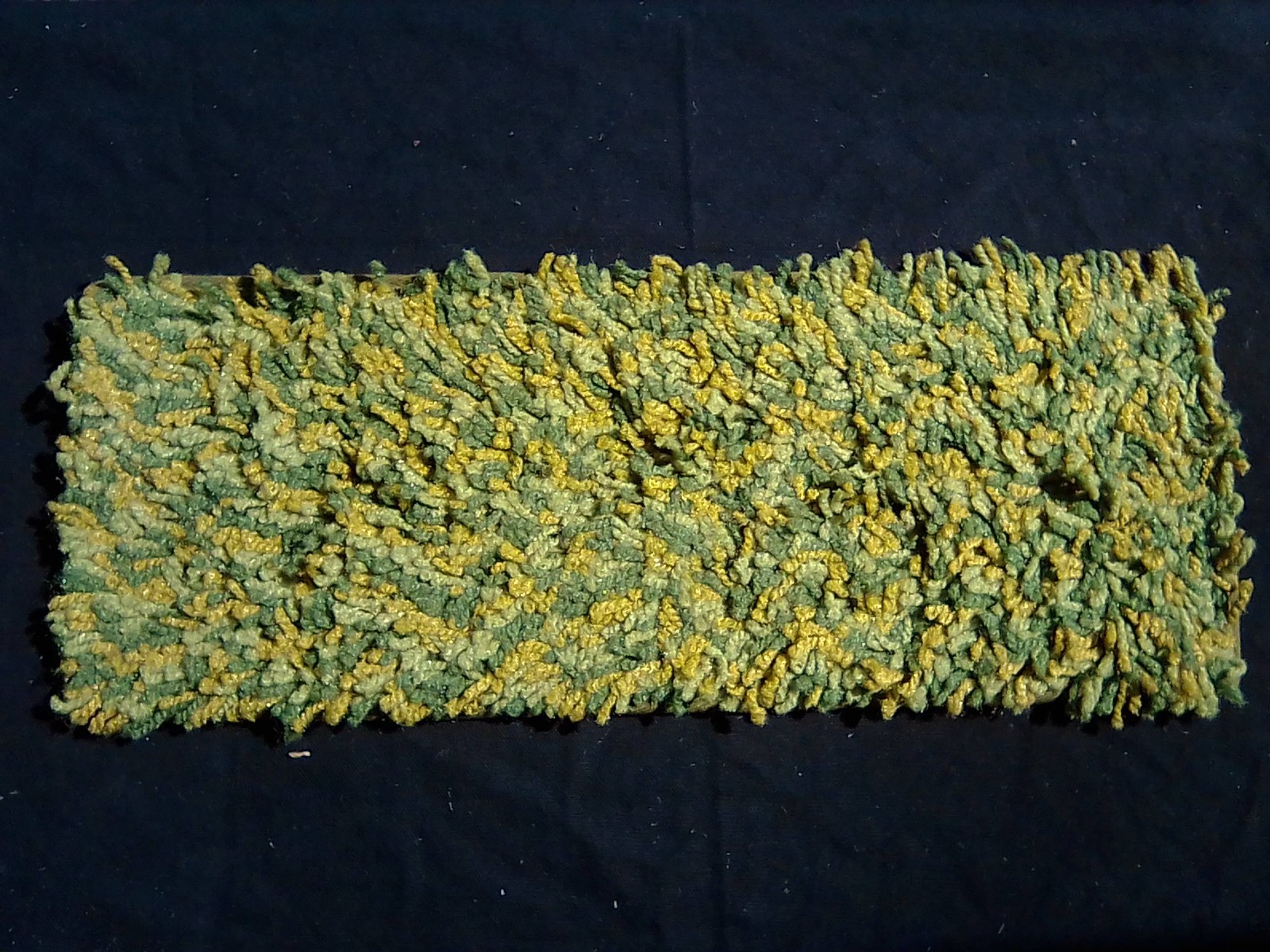 NEW/Vintage MCM Shag Carpet Sample Book Demo Circa 1972 Color: Moss 18.1″x7″