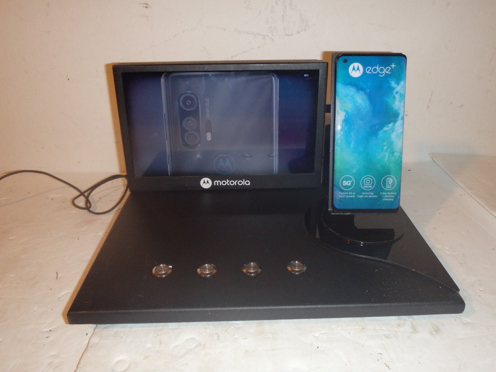 Motorola Edge + Plus Video Retail Store Display Phone Holder