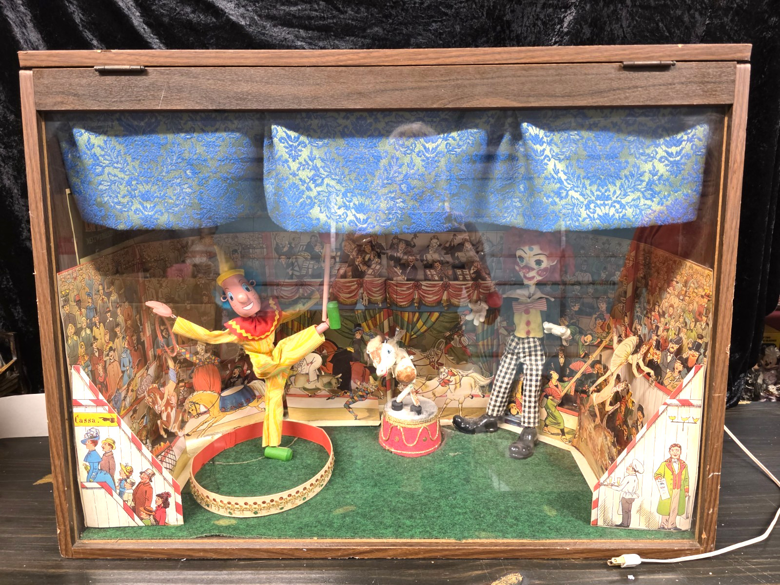LARGE VINTAGE STORE TABLETOP CIRCUS ANIMATRONIC WORKS
