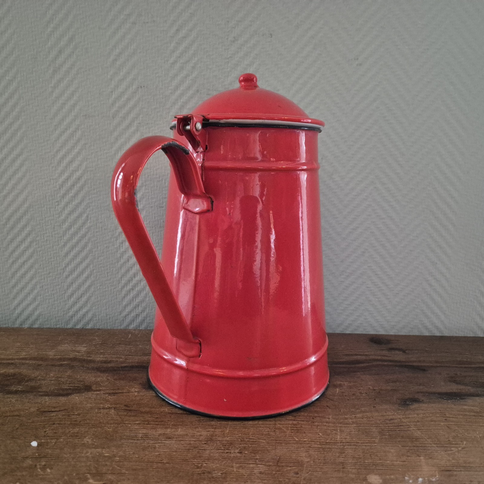 Vintage Enamel Coffee Pot, Enamel Teapot, Kettle, Kan, Red
