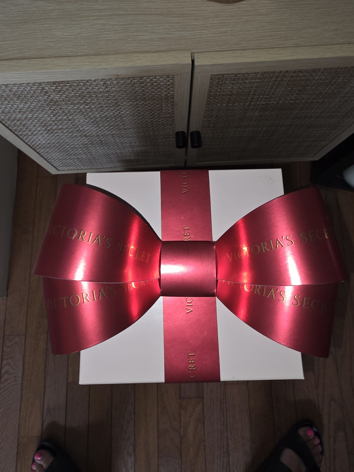 Rare Victoria’s Secret PINK Store Display Prop SIGN Collectible Gift Box Vintage