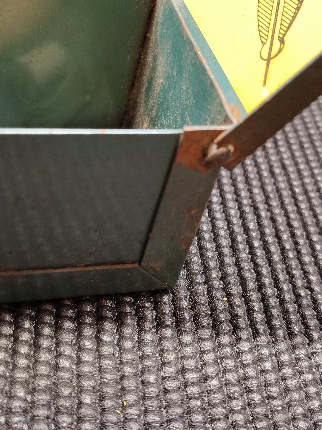 Vintage Fishing Water Gremlin Rubbercor Sinkers Metal Store Counter Display Box