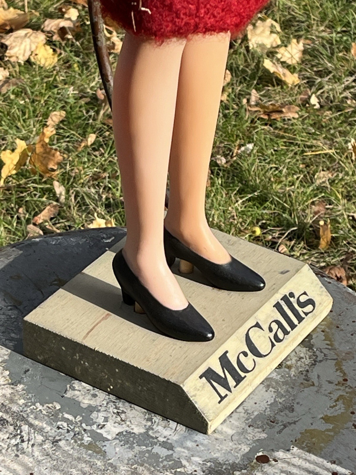 VINTAGE LARGE STORE DISPLAY MCCALLS FASHION ADVERTISING FIGURE 30 Inches