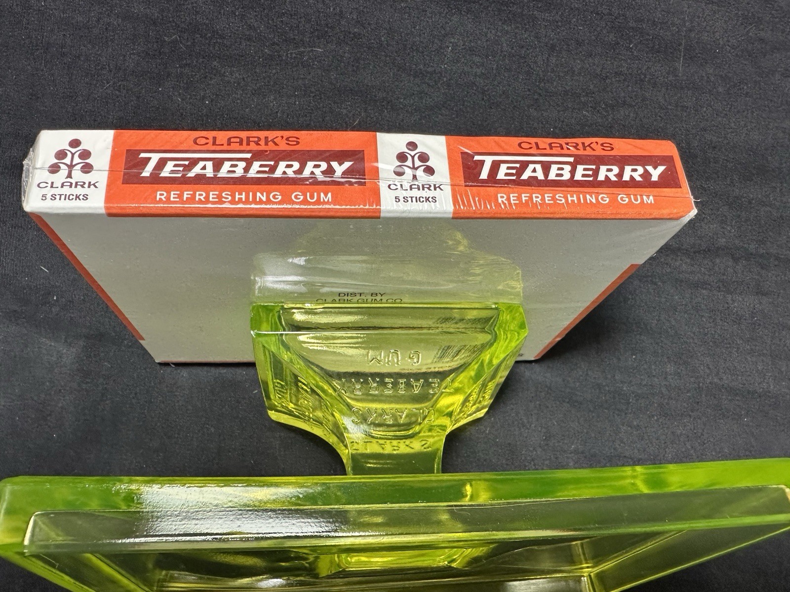 Vintage Vaseline/Uranium Clark’s Teaberry Gum Glass Display Tray w/ Original Gum