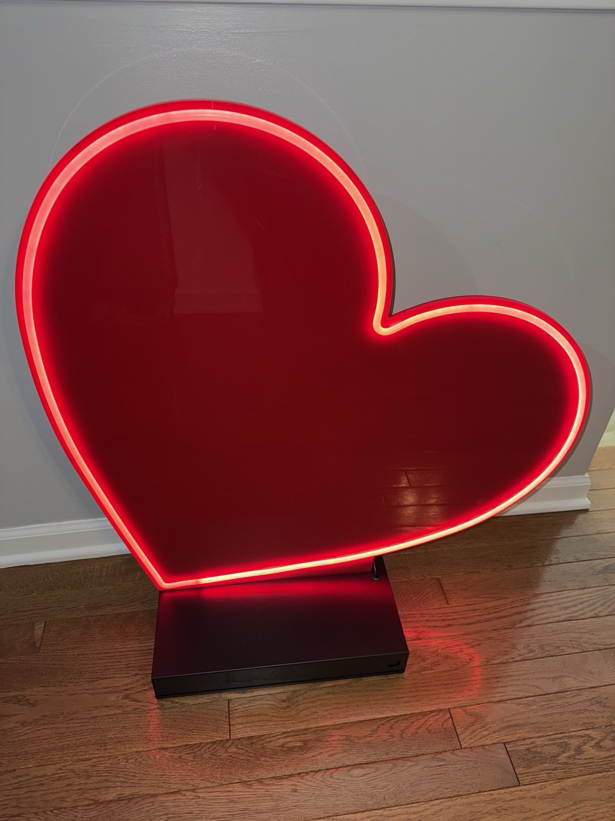 Victoria’s Secret PINK Heart Light Up Display Neon Red LED Store Sign Rare 28X28