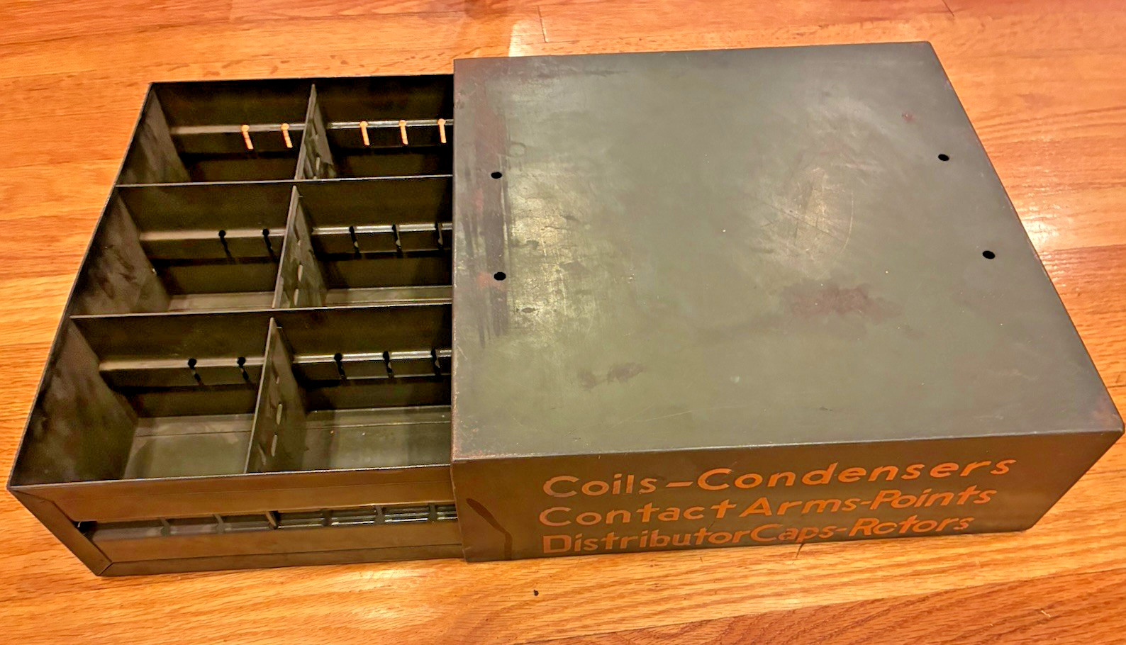 RARE VINTAGE AUTOMOBILE AUTO PARTS METAL STORAGE ORGANIZER CASE DISPLAY CASE WOW
