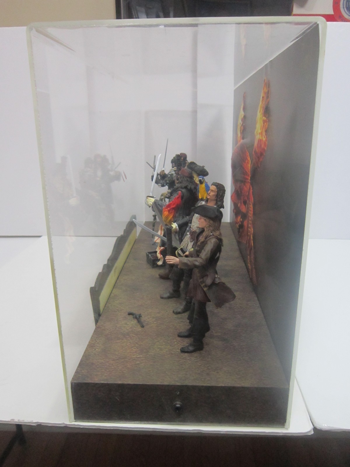 RARE Disney Pirates of the Caribbean Dead Man’s Chest Figure Promo Store Display