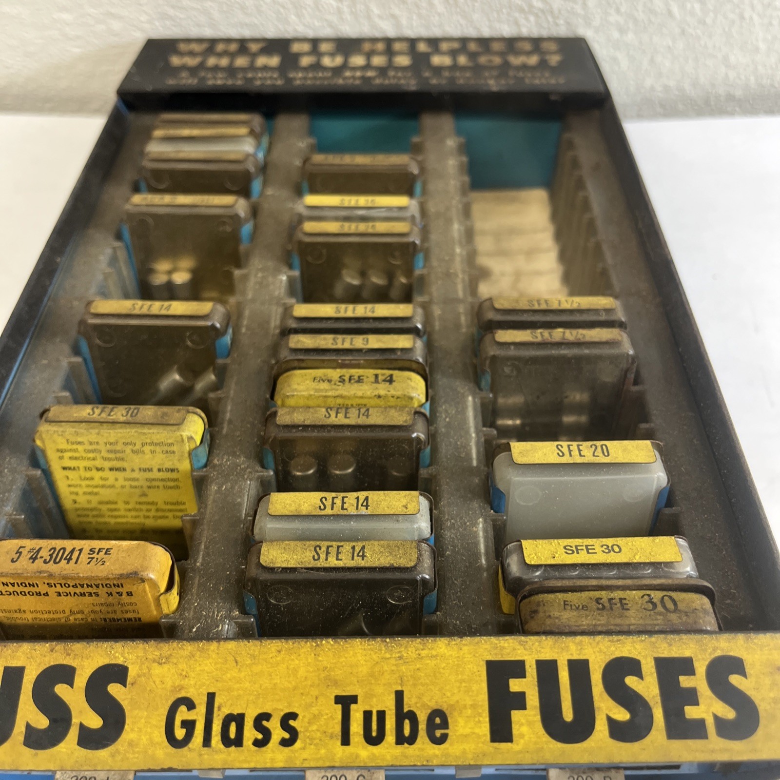 Vintage Buss Fuse Glass Tube Display Rack With A Lot Of Fuses Original No Rust