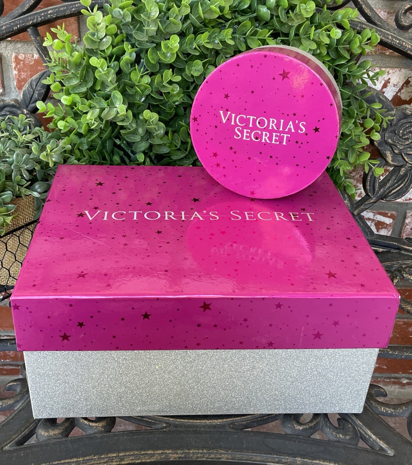 Victoria’s Secret Display Gift Boxes; Hot Pink & Stars/Glitter; Rectangle/Round