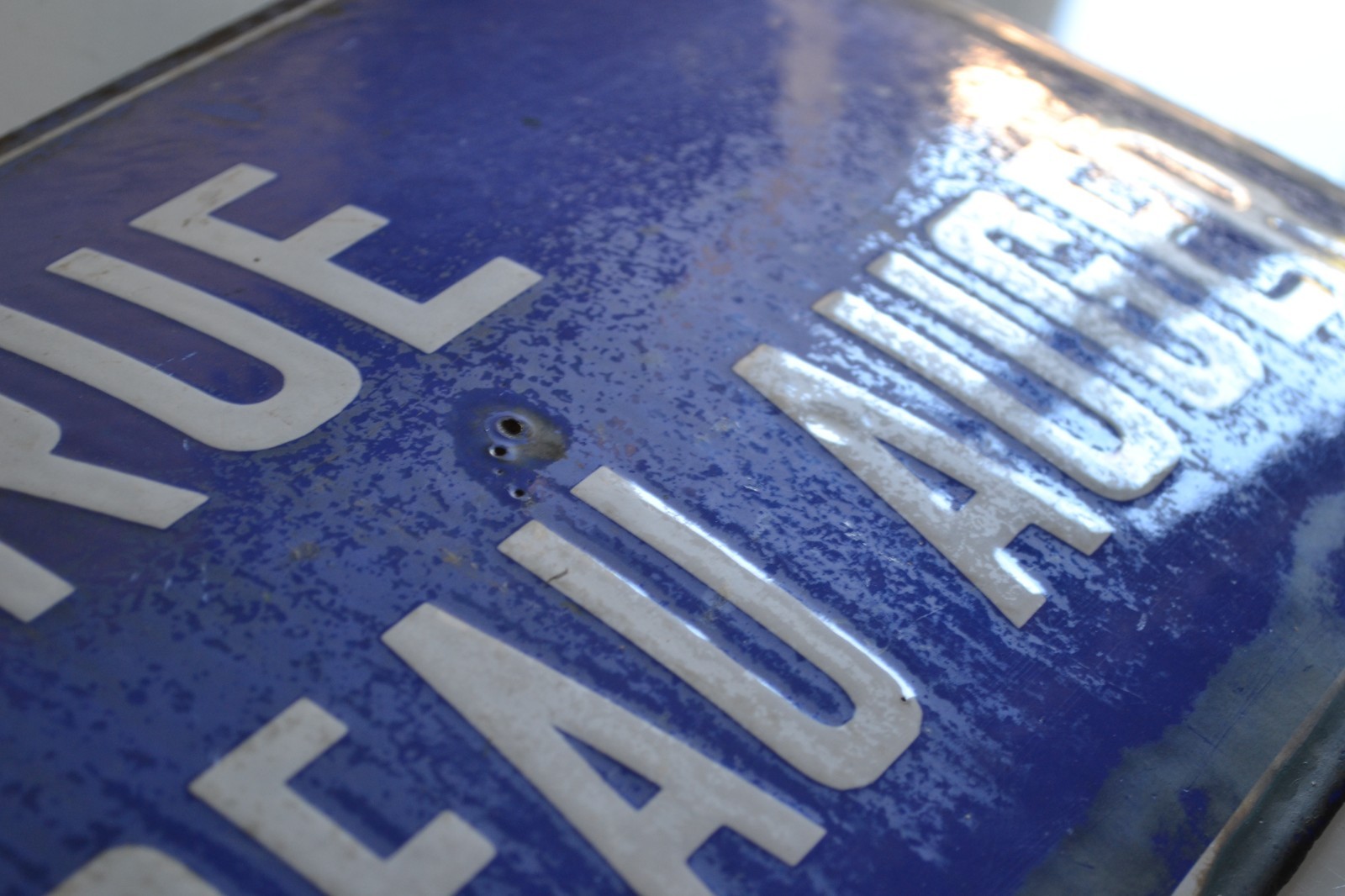 old domed enamelled sheet metal plaque from rue Marceau Auger Bois-Colombes Paris