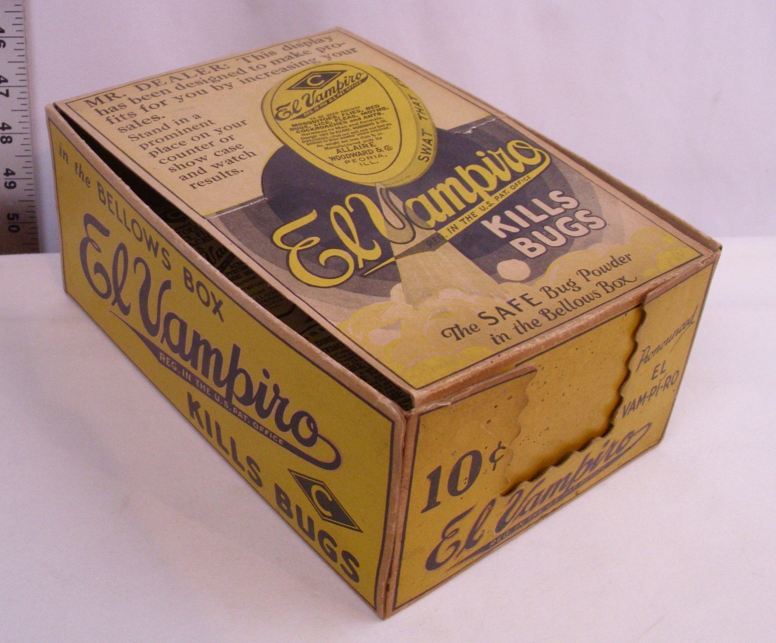 EL VAMPIRO KILLS BUGS 1900s COUNTER SIGN DISPLAY BOX