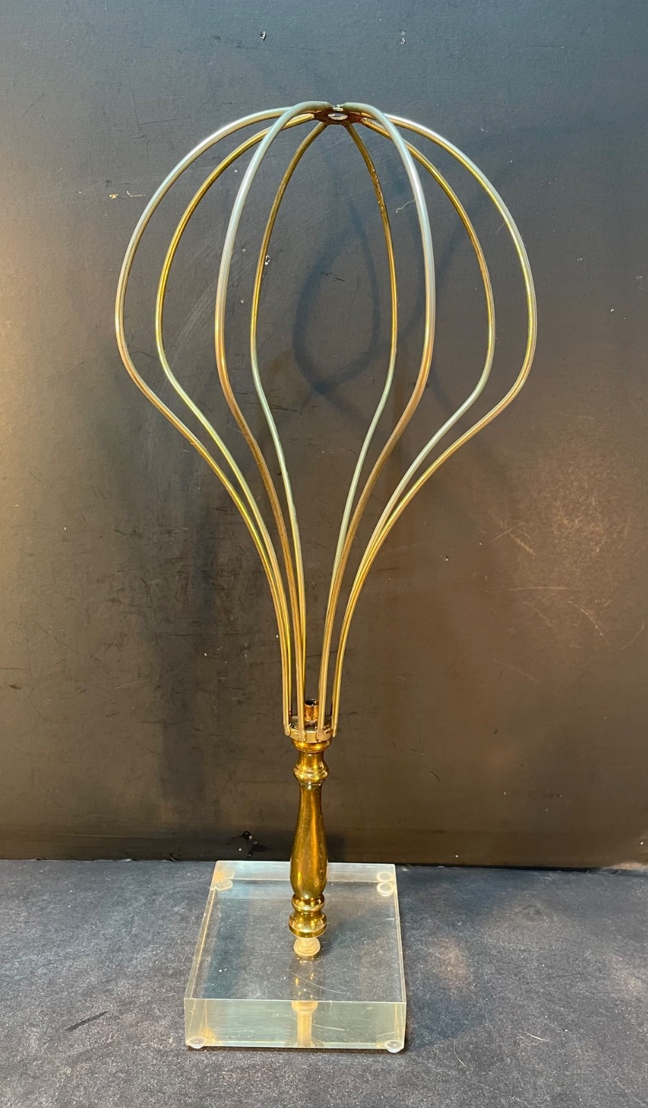 Vintage LUCITE Brass and Metal Hat Stand Wig Stand MCM Nice Display Piece