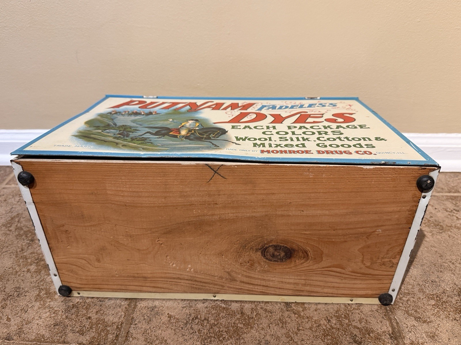 PUTNAM DYES Original Advertising Display ANTIQUE Store Metal Box Wood Dividers