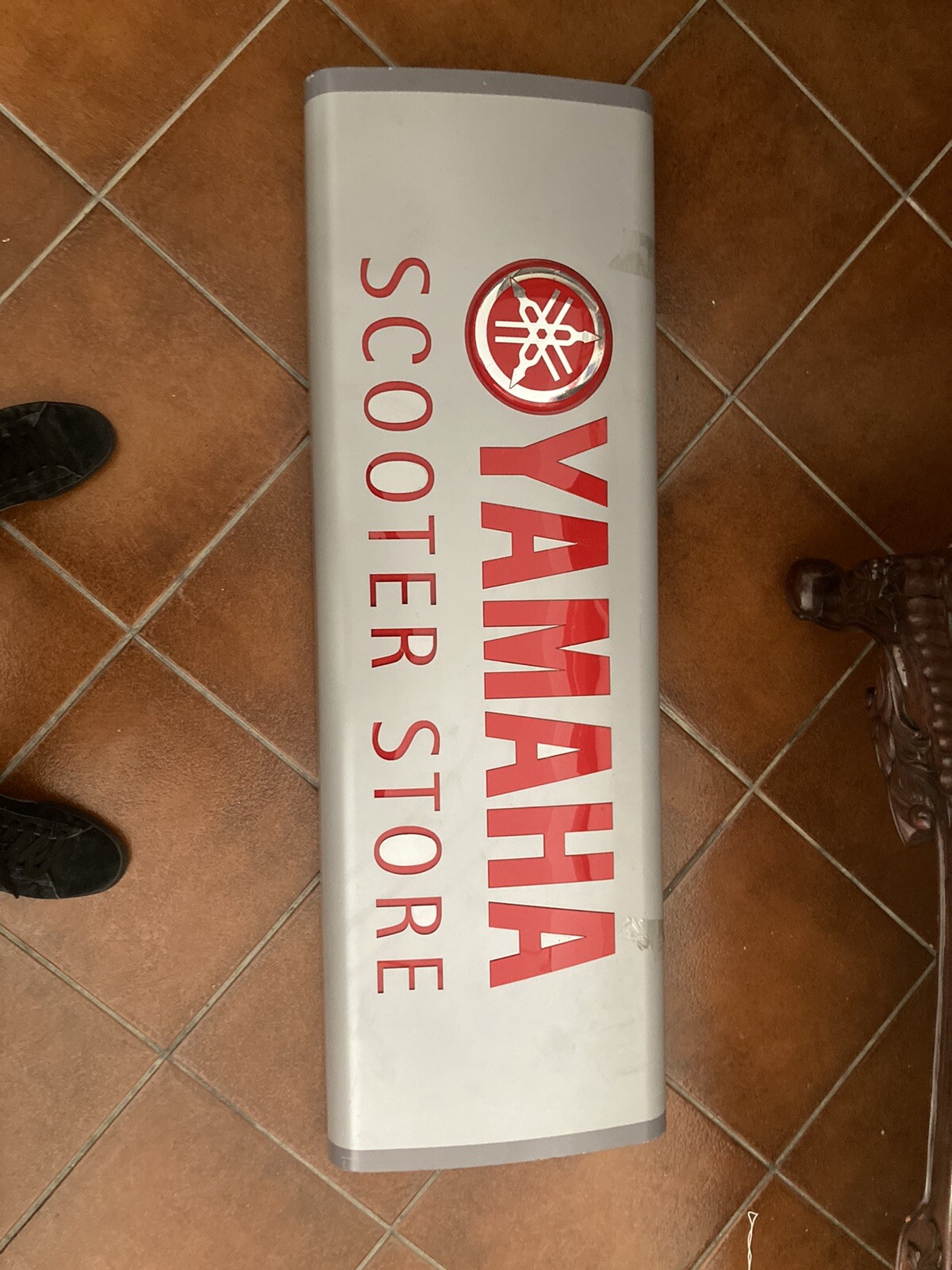 Insegna Luminosa Yamaha scooter store ottima per arredamento officina o in stile