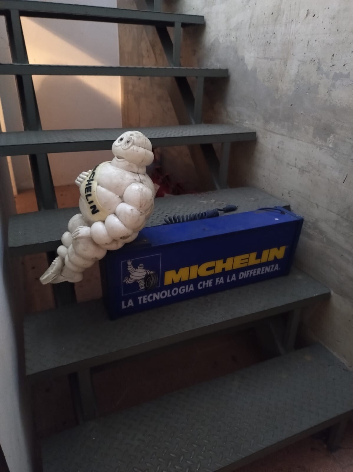 MICHELIN BIBENDUM LIGHT SIGN