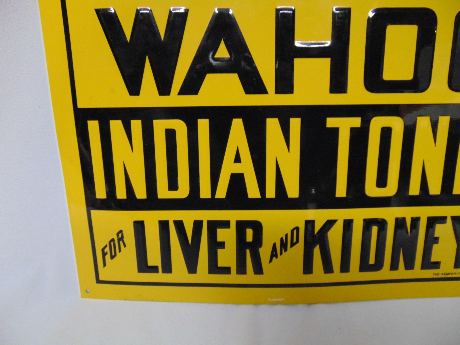 Vintage Wahoo Indian Tonic For Liver & Kidneys Tin Sign Kemper-Thomas Co 14 x 10