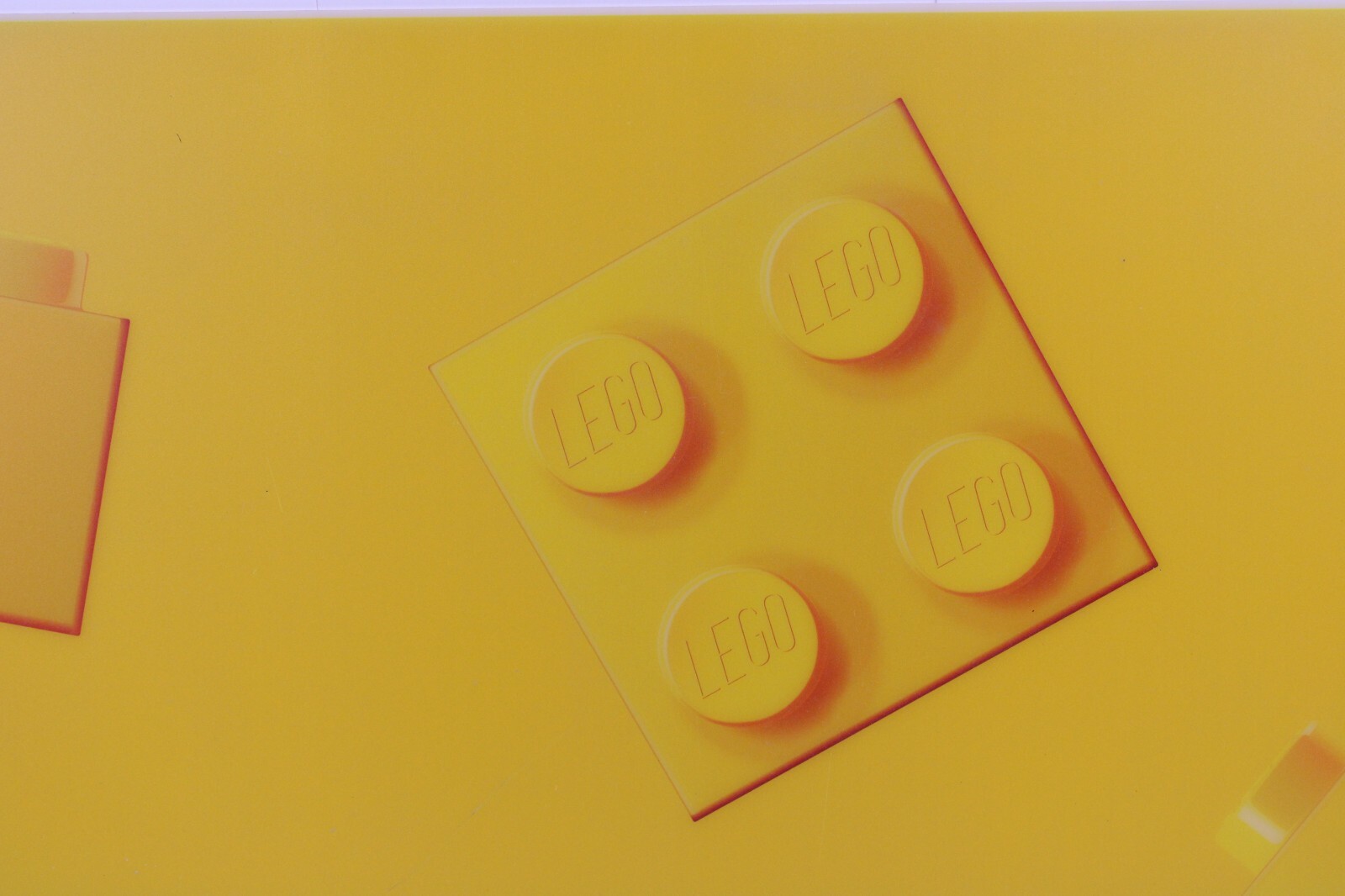 LEGO Classic Yellow Brick Toys R Us Acrylic Plastic Display Banner 24 x 11 Sign