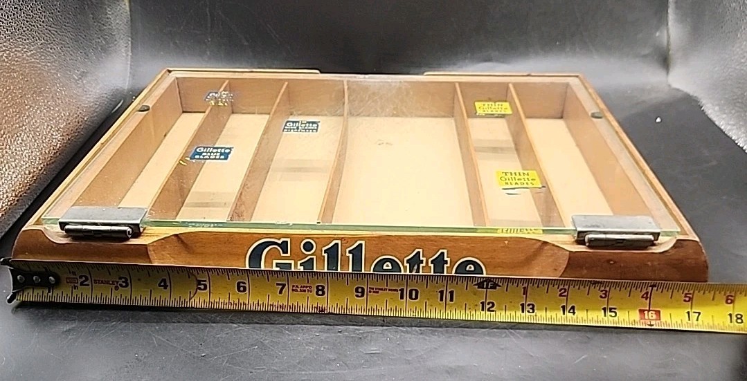 Vintage 1950s GILLETTE Razor & Blade Advertising Store Counter-top Display Case