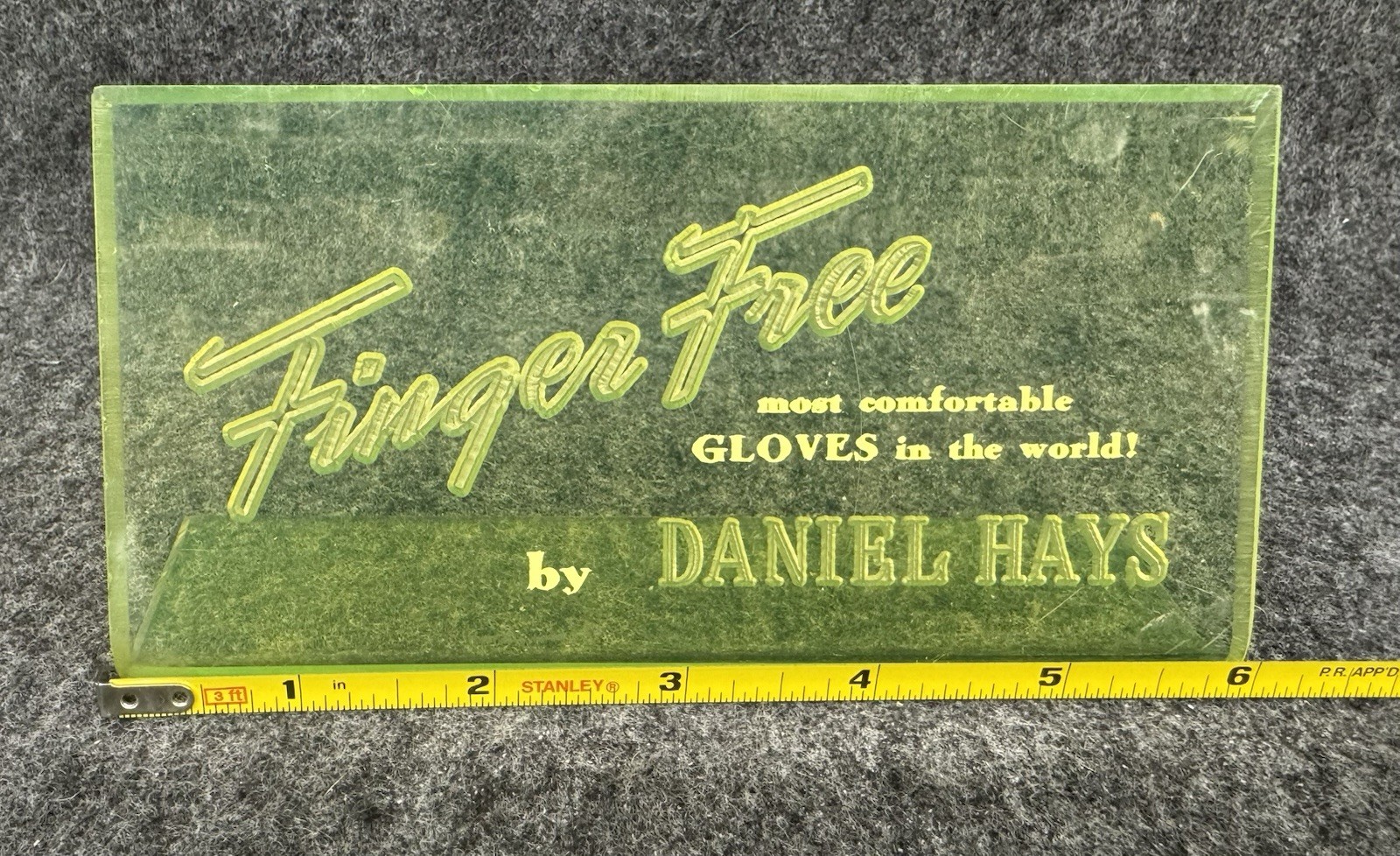 DANIEL HAYS Finger Free Driving Gloves Vintage Counter Display Store Sign POS