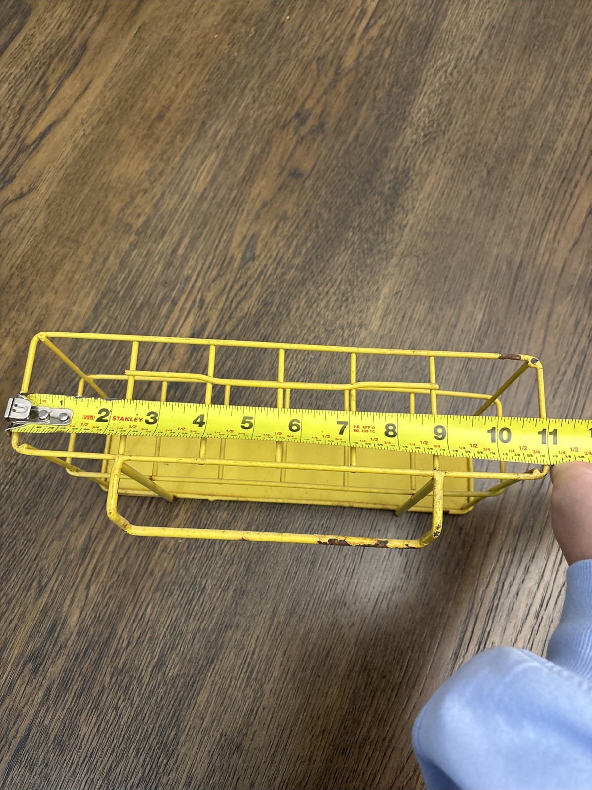 Vintage yellow Metal display rack, used for holding Items