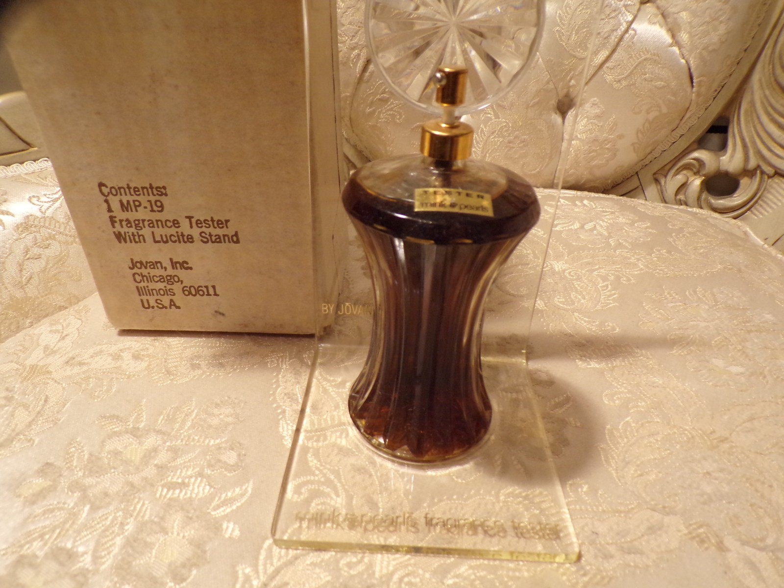 VTG New Old Stock Jovan Inc Mink & Pearl Display Lucite Stand