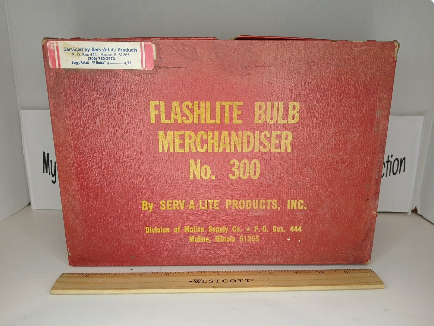 Vintage SERV-A-LITE Flashlite Bulb Merchandiser No. 300 – with Bulbs Display