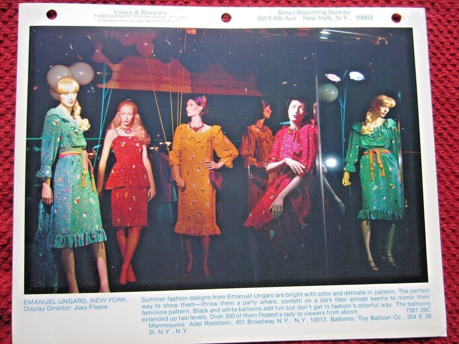 1981 EMANUEL UNGARO, NY STORE WINDOW DISPLAY SUMMER PHOTOGRAPH PRINT #482