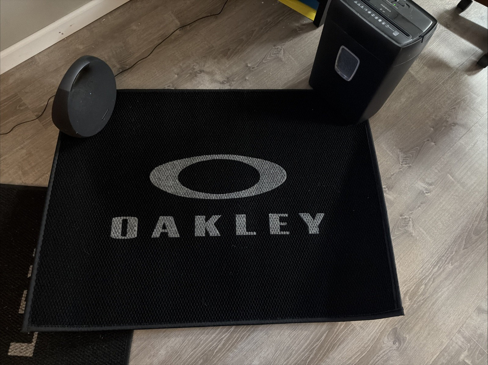 Oakley Display Retailer Carpet Floor mat NEW IN BOX SUPER RARE Serious Collector